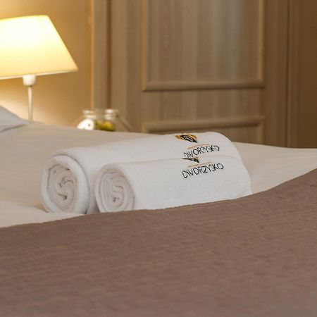 Dworzysko Hotel Щавно-Здруй Екстериор снимка