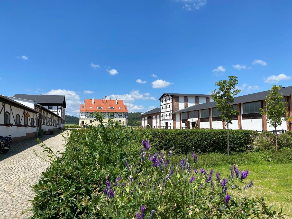 Dworzysko Hotel Щавно-Здруй Екстериор снимка