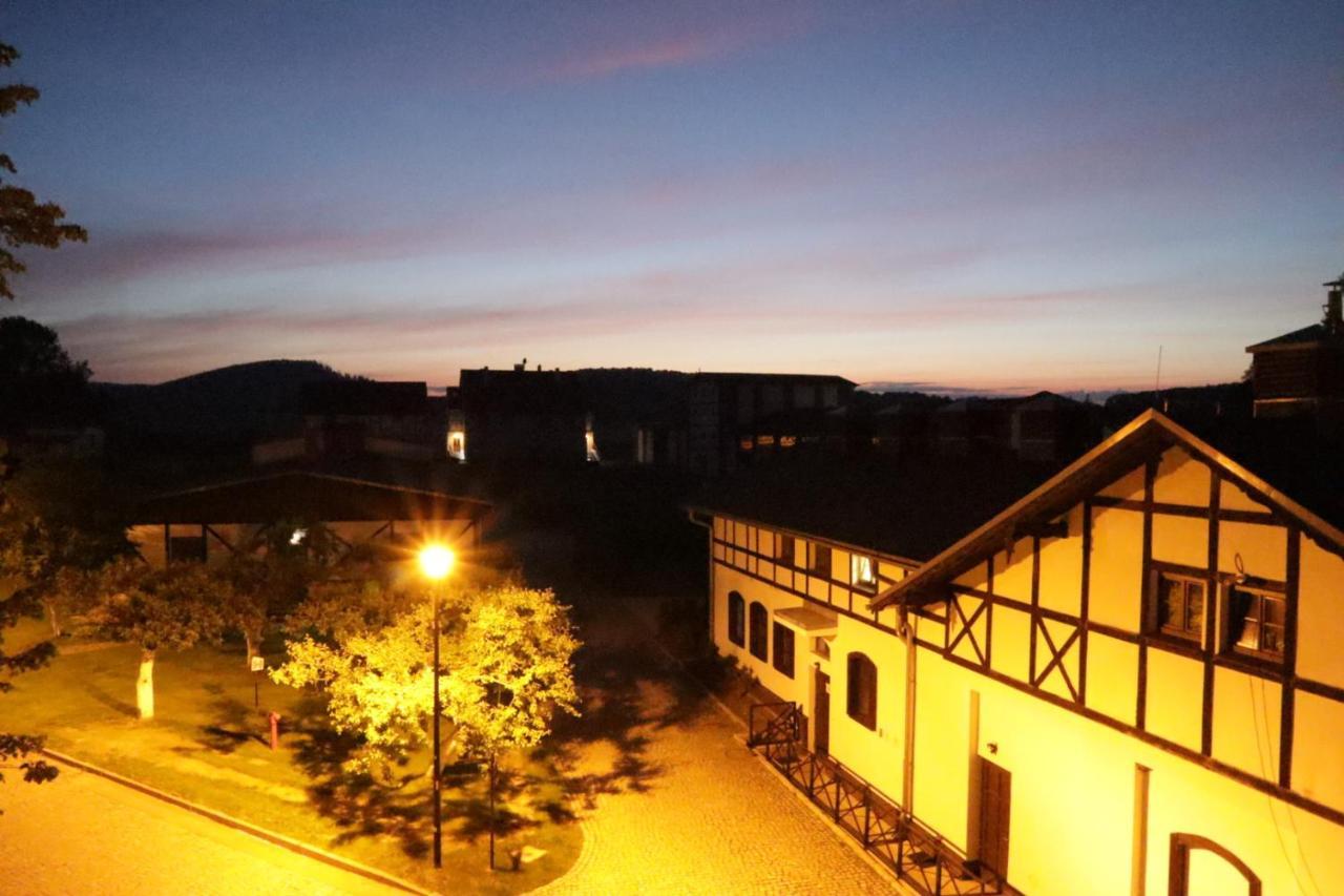 Dworzysko Hotel Щавно-Здруй Екстериор снимка