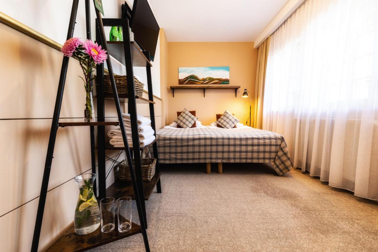 Dworzysko Hotel Щавно-Здруй Екстериор снимка