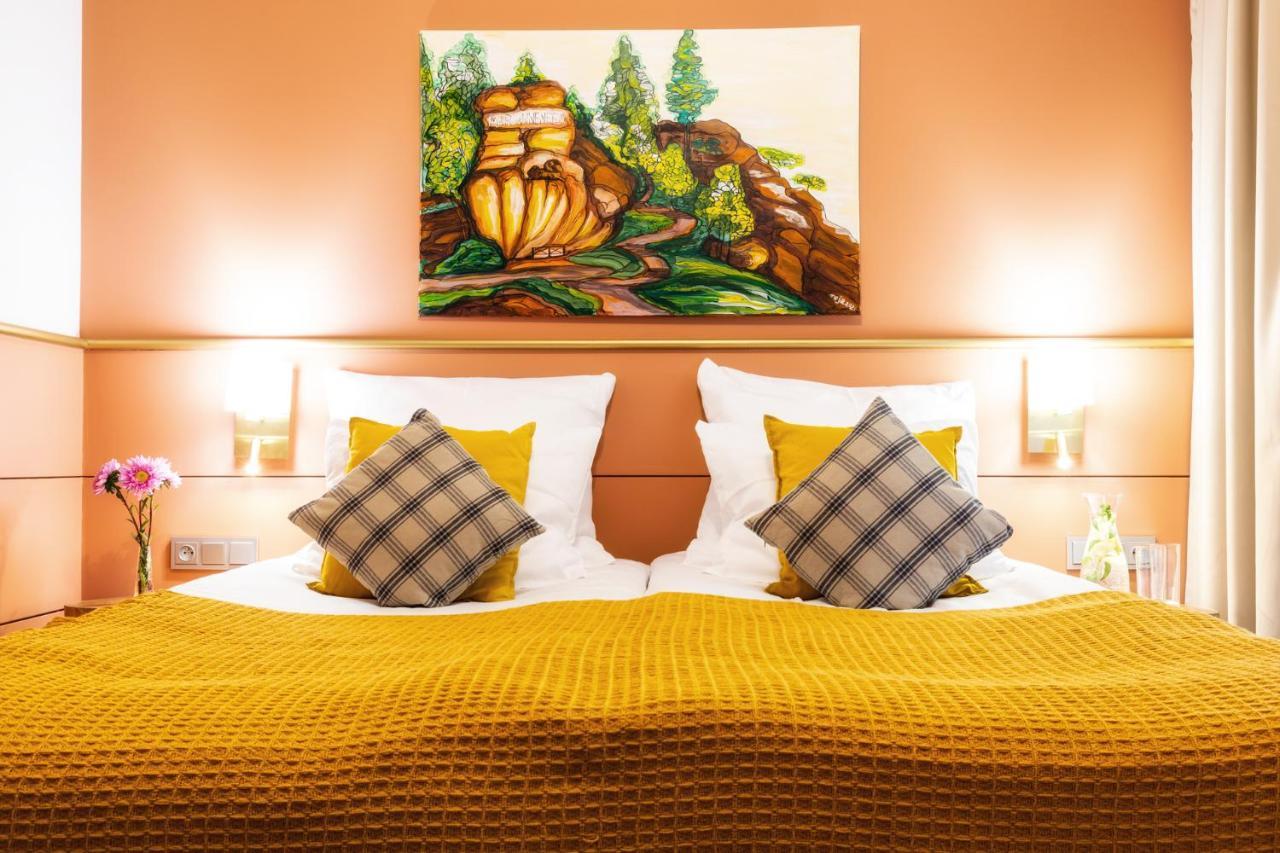 Dworzysko Hotel Щавно-Здруй Екстериор снимка