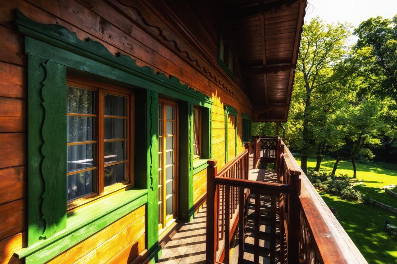 Dworzysko Hotel Щавно-Здруй Екстериор снимка